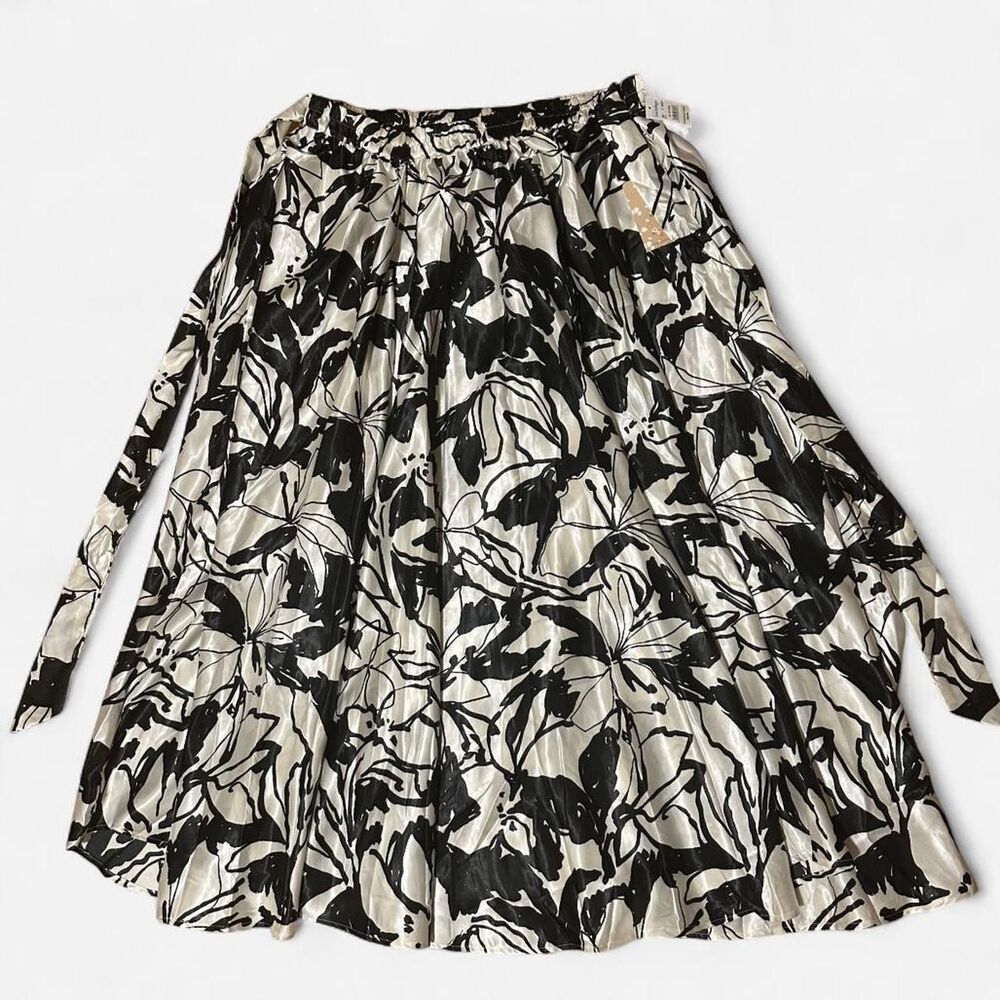 Her Destiny Women 2X Plus Maxi Skirt Black Ivory Floral Silky Elastic Waist NWT